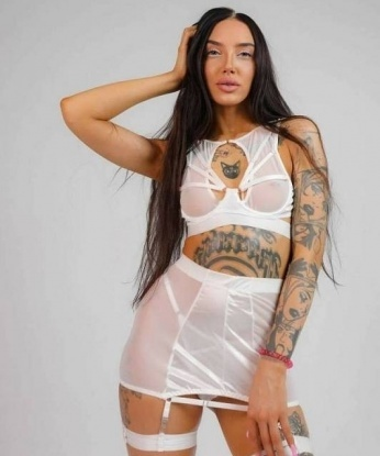 Анкета проститутки Арина - город Нижняя Саниба, 23 года, №694